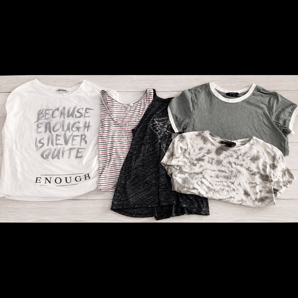 Women's Size Small Clothing Bundle – 5 Pieces